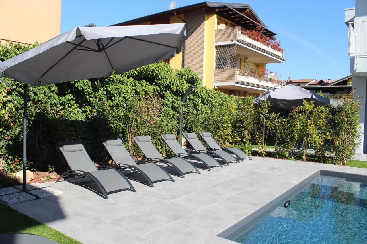 Villa Karolina Ντεζεντσάνο ντελ Γκάρντα Εξωτερικό φωτογραφία