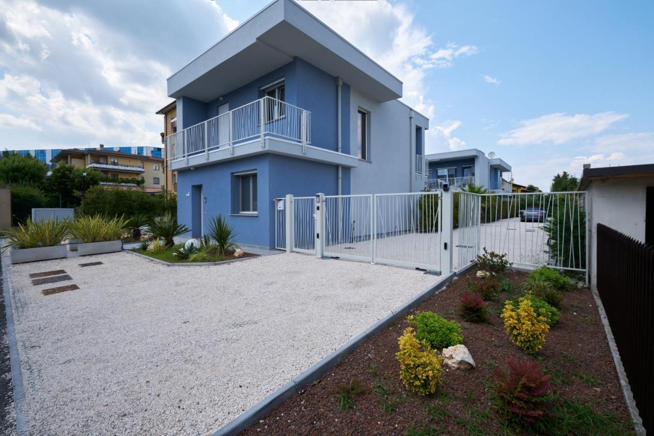 Villa Karolina Ντεζεντσάνο ντελ Γκάρντα Εξωτερικό φωτογραφία